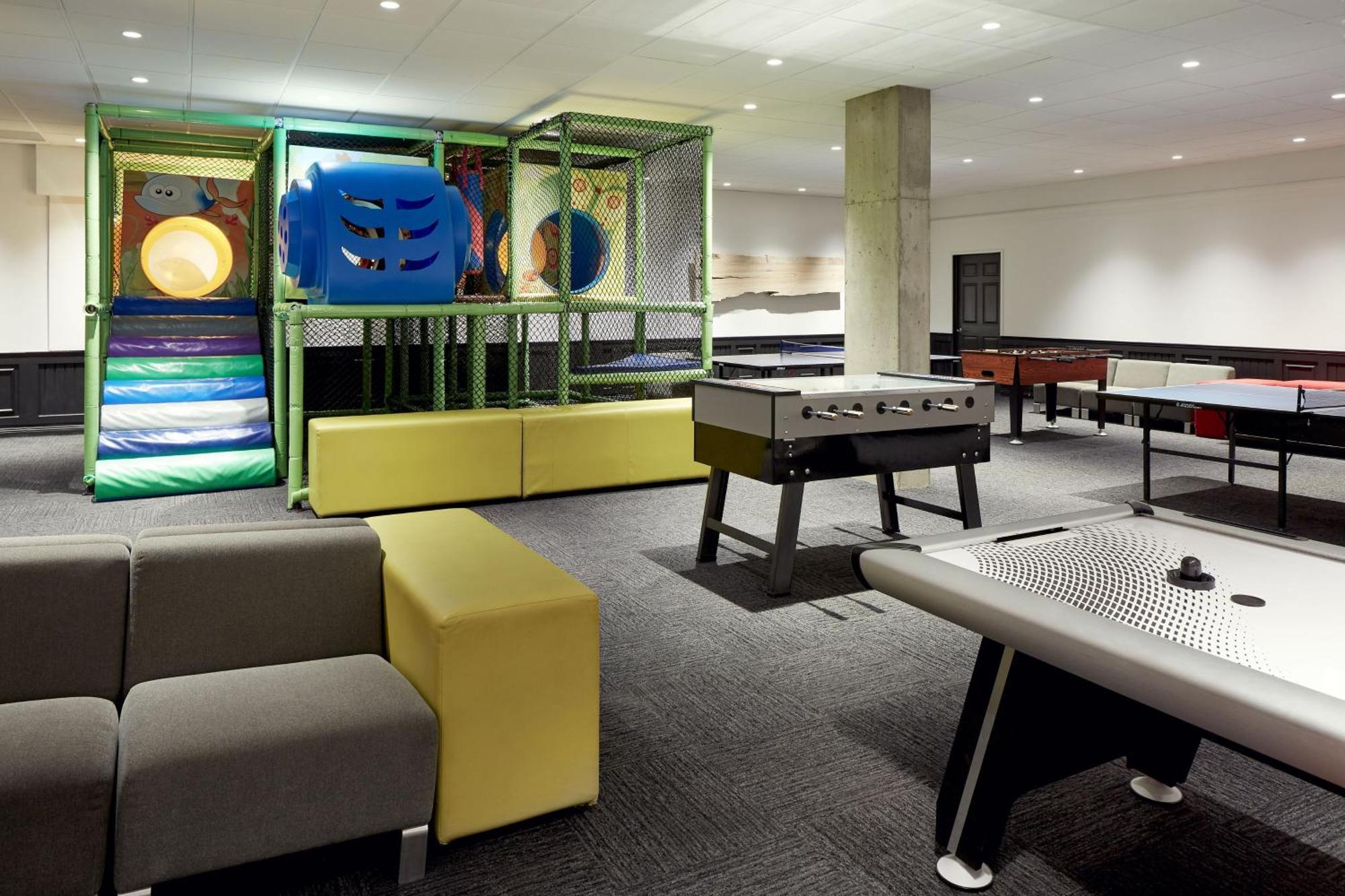 Delta Hotels By Marriott Mont Sainte-Anne, Resort & Convention Center Beaupré Esterno foto